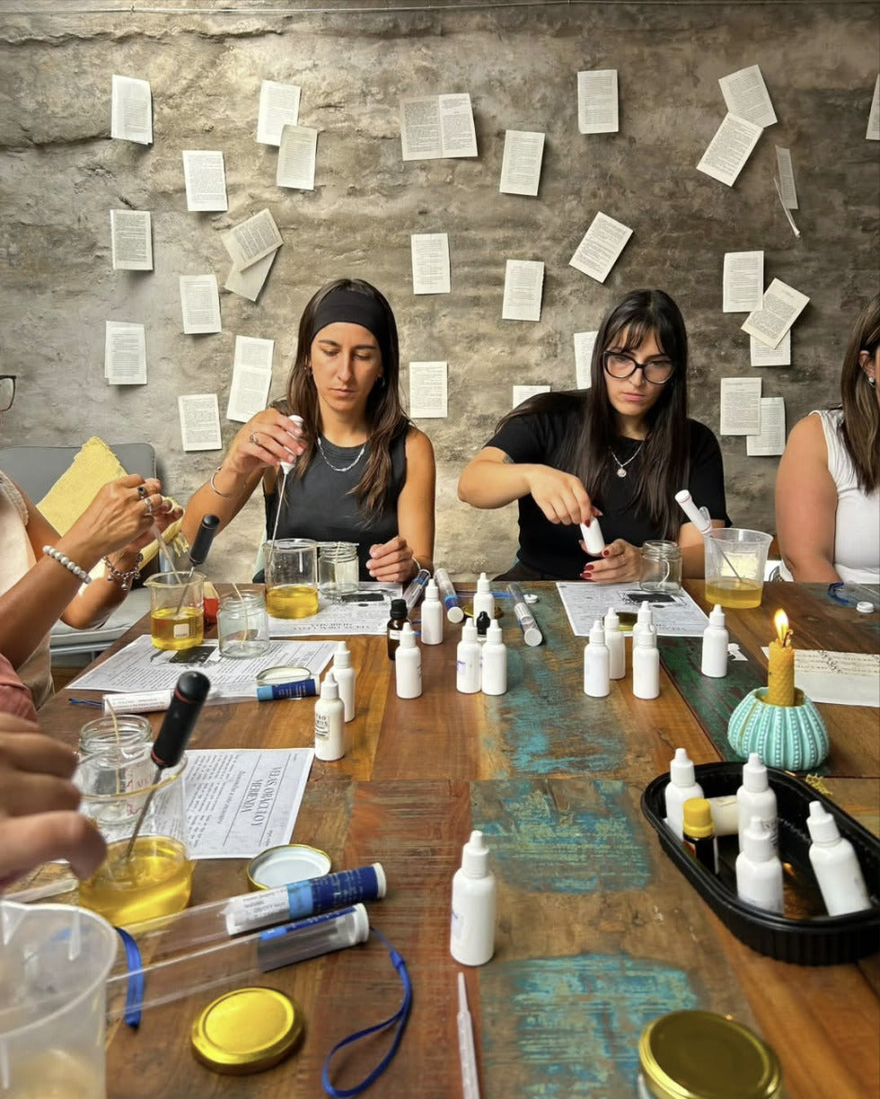 Velas, oráculo y merienda — Taller único